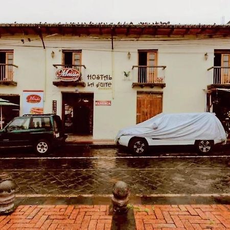 Hostal La Suite Sangolquí Exterior photo